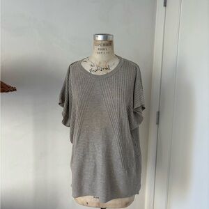Uterque Taupe Knit Oversized Top Size Small